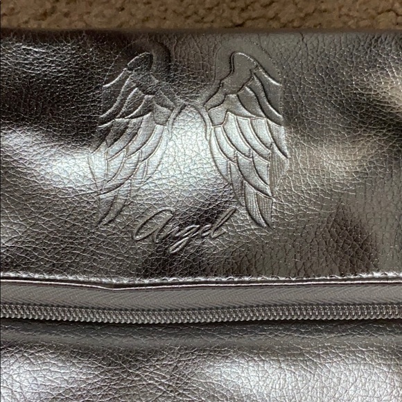 VS Angel Clutch - Picture 2 of 3